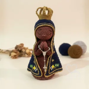 Nossa Senhora Aparecida Amigurumi – Imagem em Crochê Artesanal Feita à Mão