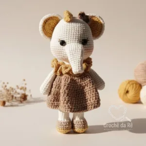 Elli a Elefantinha Amigurumi – Boneca em Crochê Artesanal Feita à Mão