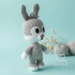 Coelho Amigurumi – Coelhinho em Crochê Feito à Mão 🐰