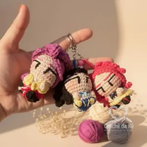 Chaveiro Guerreiras K-pop – Amigurumi em Crochê Feito à Mão 🎤🧶